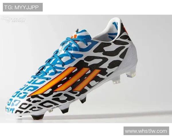 足球明星穿异色鞋引发时尚潮流球场外的个性表达与竞技精神碰撞